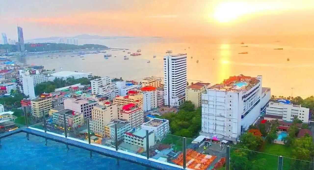 Central Pattaya Condo With A Beautiful View Exterior foto